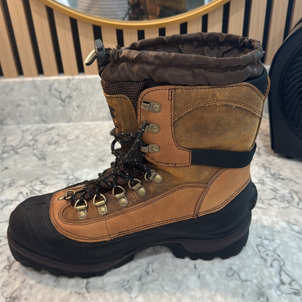 Sorel Men’s Conquest Winter Waterproof Snow Boot - Picture 5 of 7